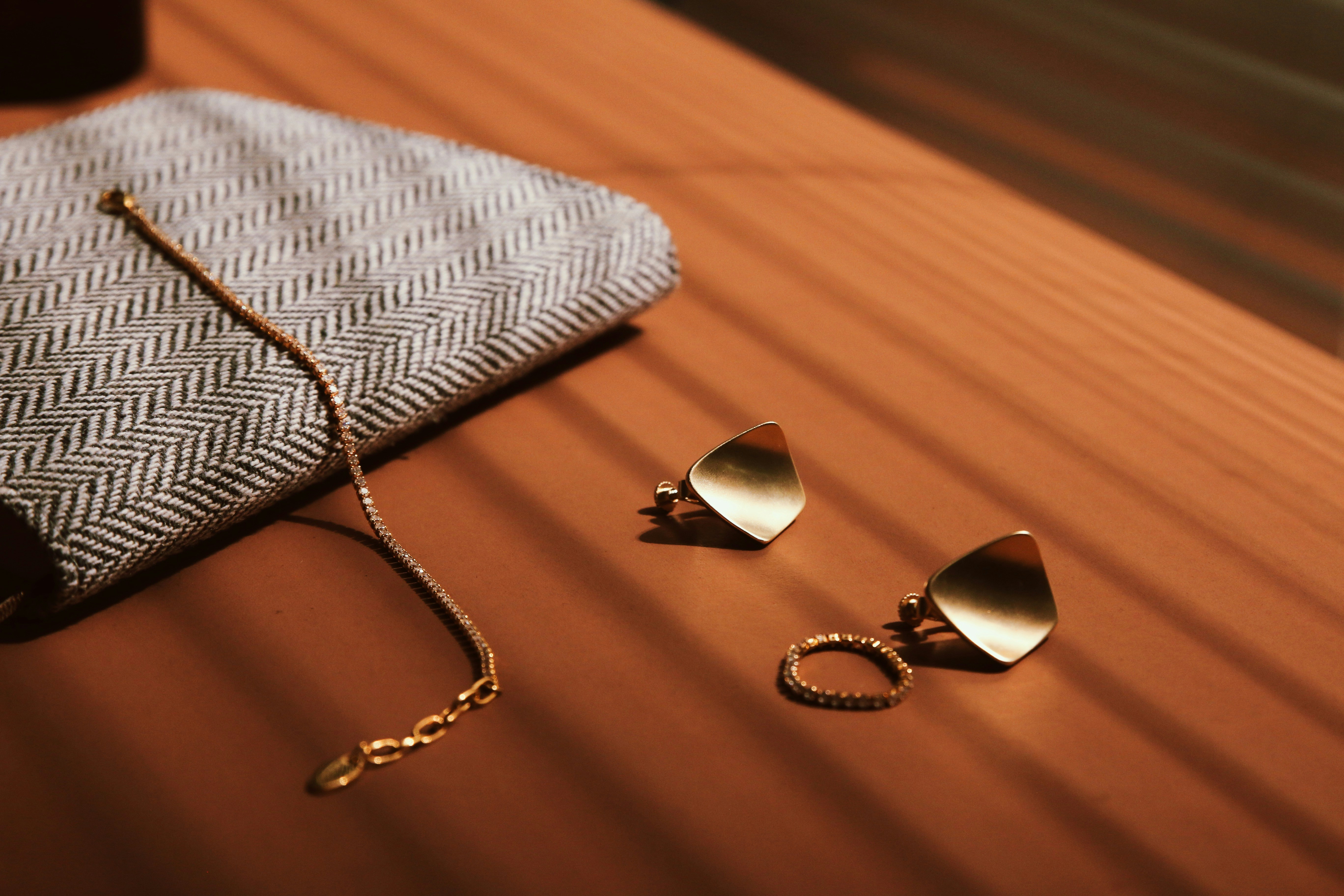 Pendientes minimalistas Saskia Diez
